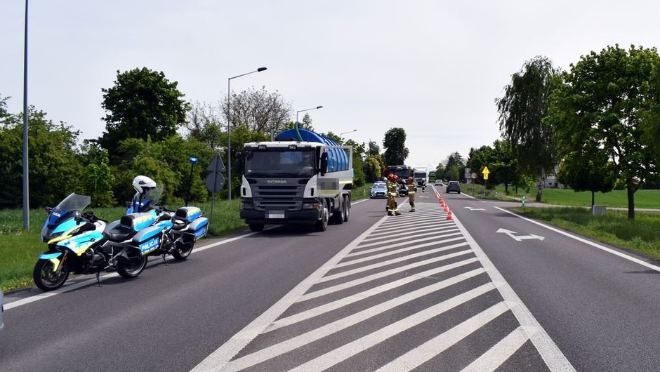 Obraz pochodzący z serwisu https://zamosc.policja.gov.pl/lza/informacje/aktualnosci/145424,Wypadek-z-udzialem-motocyklisty.html