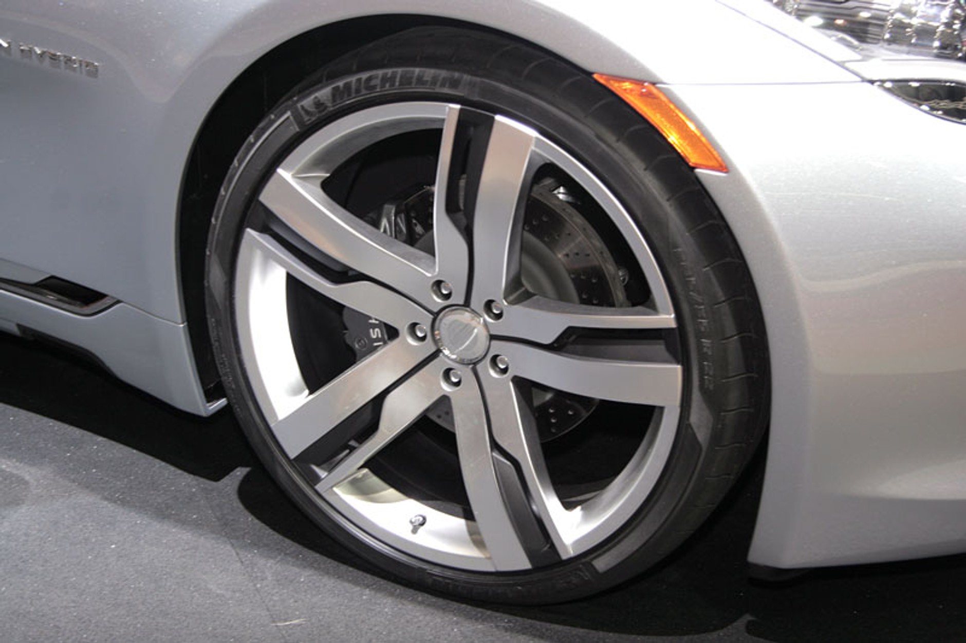 Genewa 2009: Fisker Karma – europejska premiera sportowej hybrydy