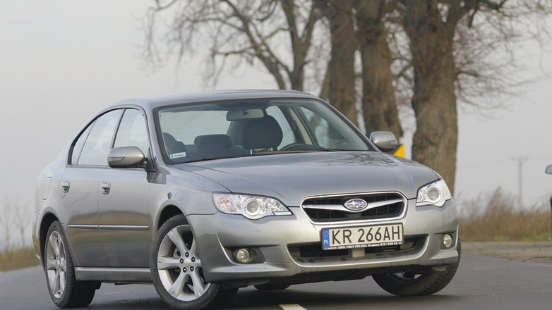 Subaru Legacy: pewne na drodze i w eksploatacji