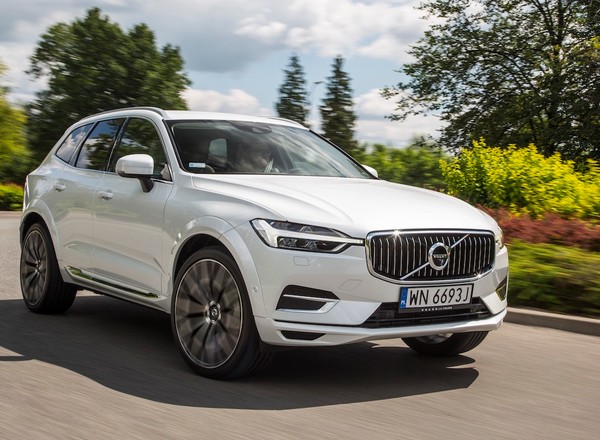 Używane Volvo XC60 u mechanika. Polacy kochają tego SUV-a. Sprawdzamy dwie generacje