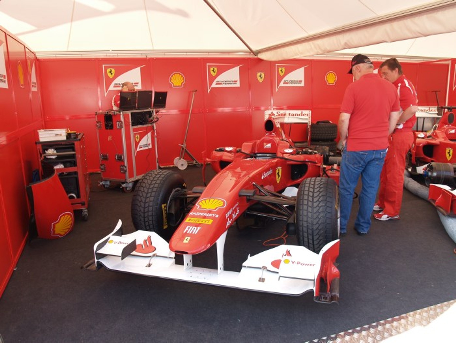 2011 Goodwood Festival of Speed: wielki piknik u lorda w Goodwood