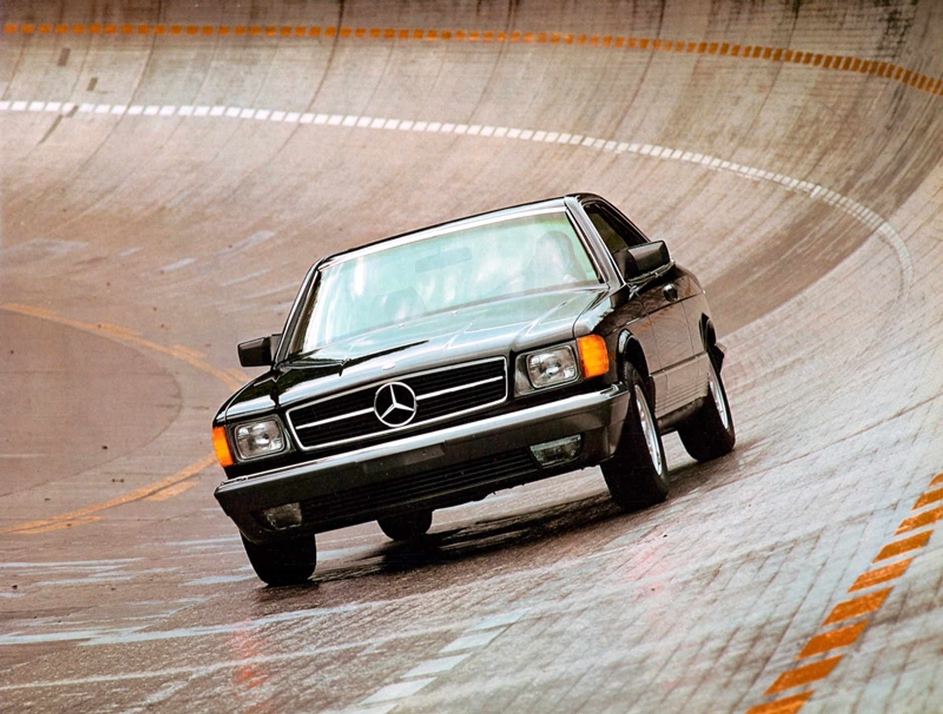 Mercedes SEC – z pięknem trzeba obcować