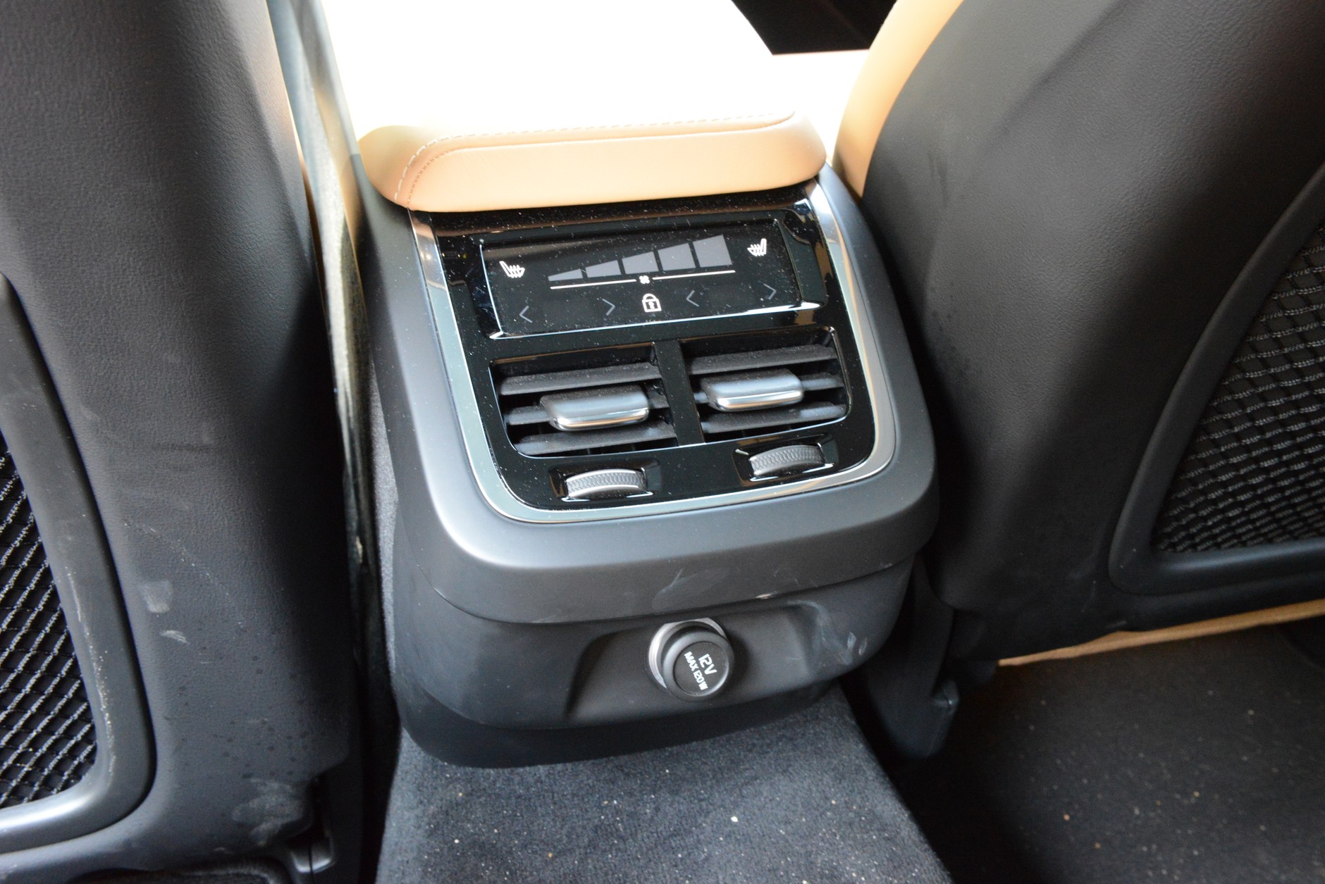 Volvo V60 T6