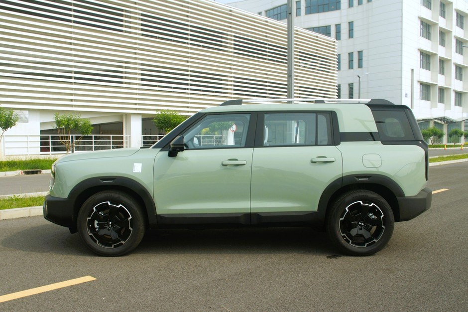 BAIC BJ30