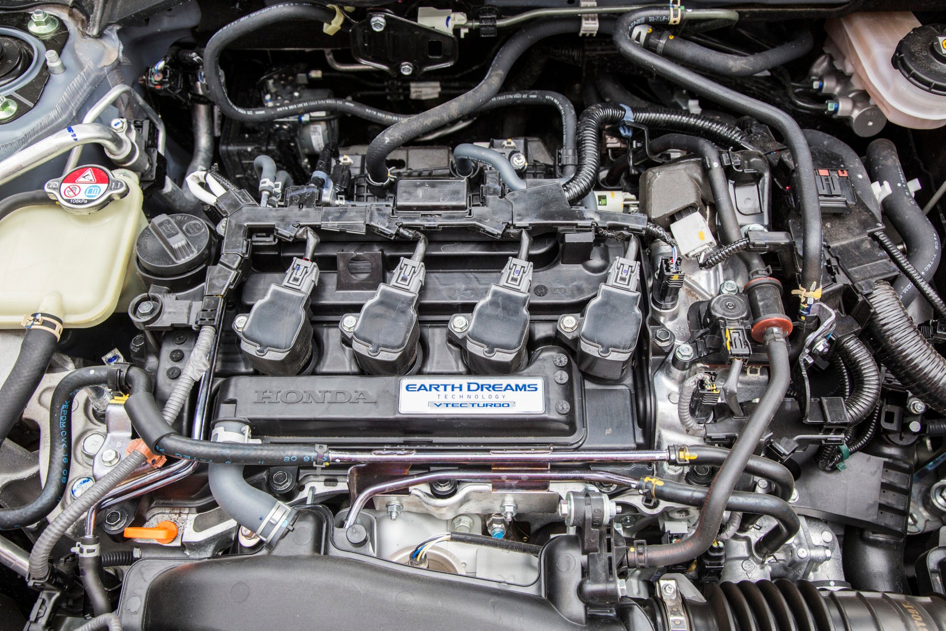 Honda Civic 1.5 VTEC Turbo – setki tysięcy kierowców nie może się mylić | TEST