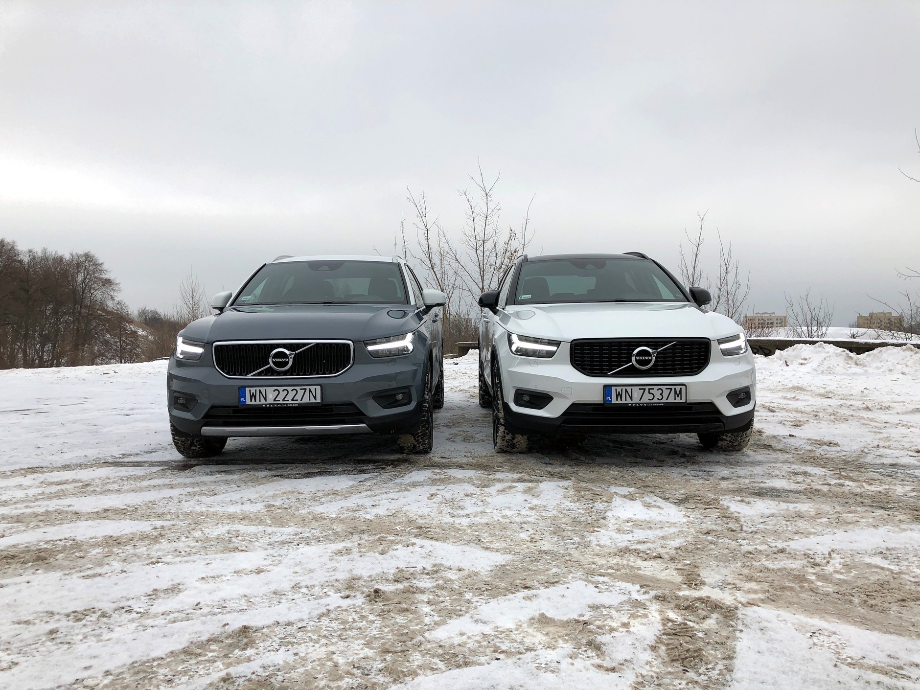 Volvo XC40 T3 i Volvo XC40 T5 Recharge