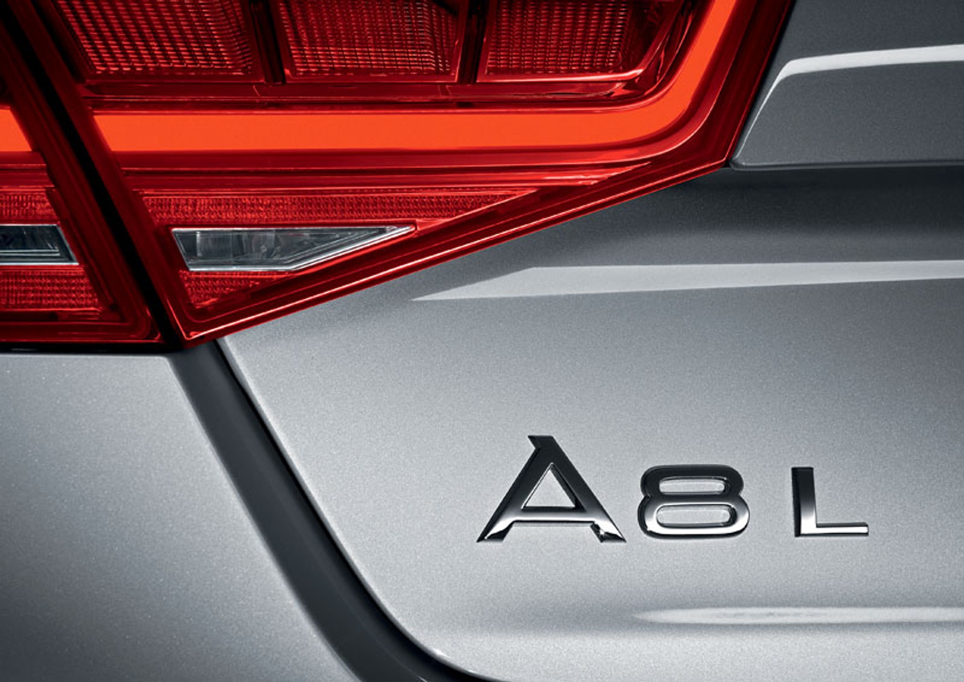 Pekin 2010: Audi A8 L W12 quattro – 500 KM i większy komfort dla Chińczyków