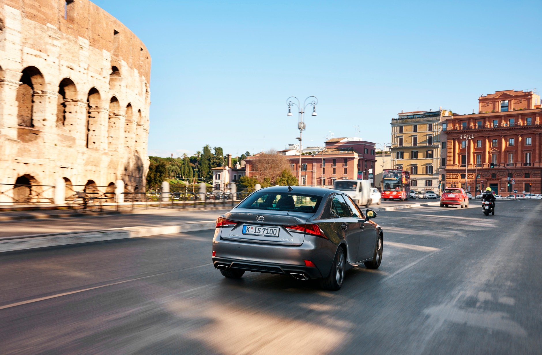Lexus IS 200t