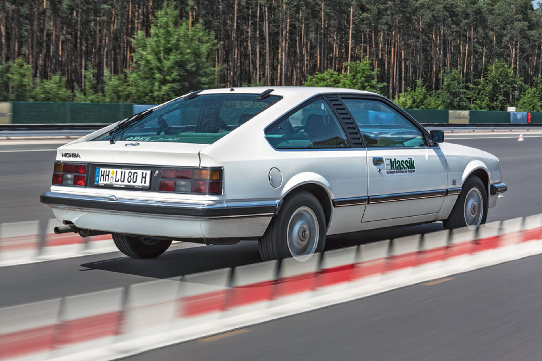 Opel Monza 3.0 E - elegancka sylwetka
