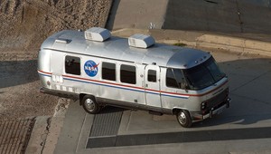 NASA szuka nowego samochodu dla astronautów