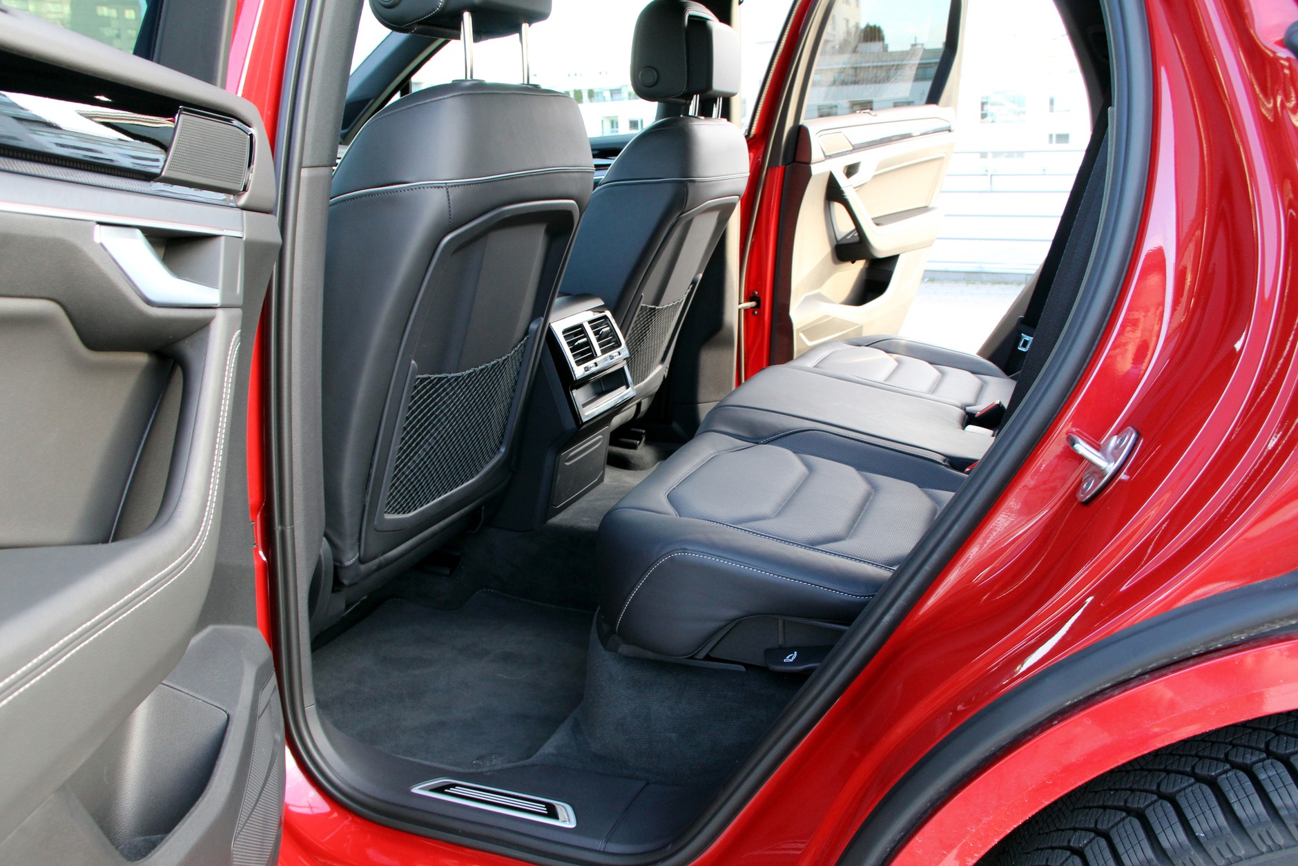 Volkswagen Touareg 3.0 TDI V6 R-Line