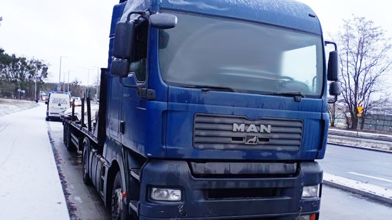 Inspektorzy sprawdzili stan ciężarówek. Poważnie zagrażały bezpieczeństwu