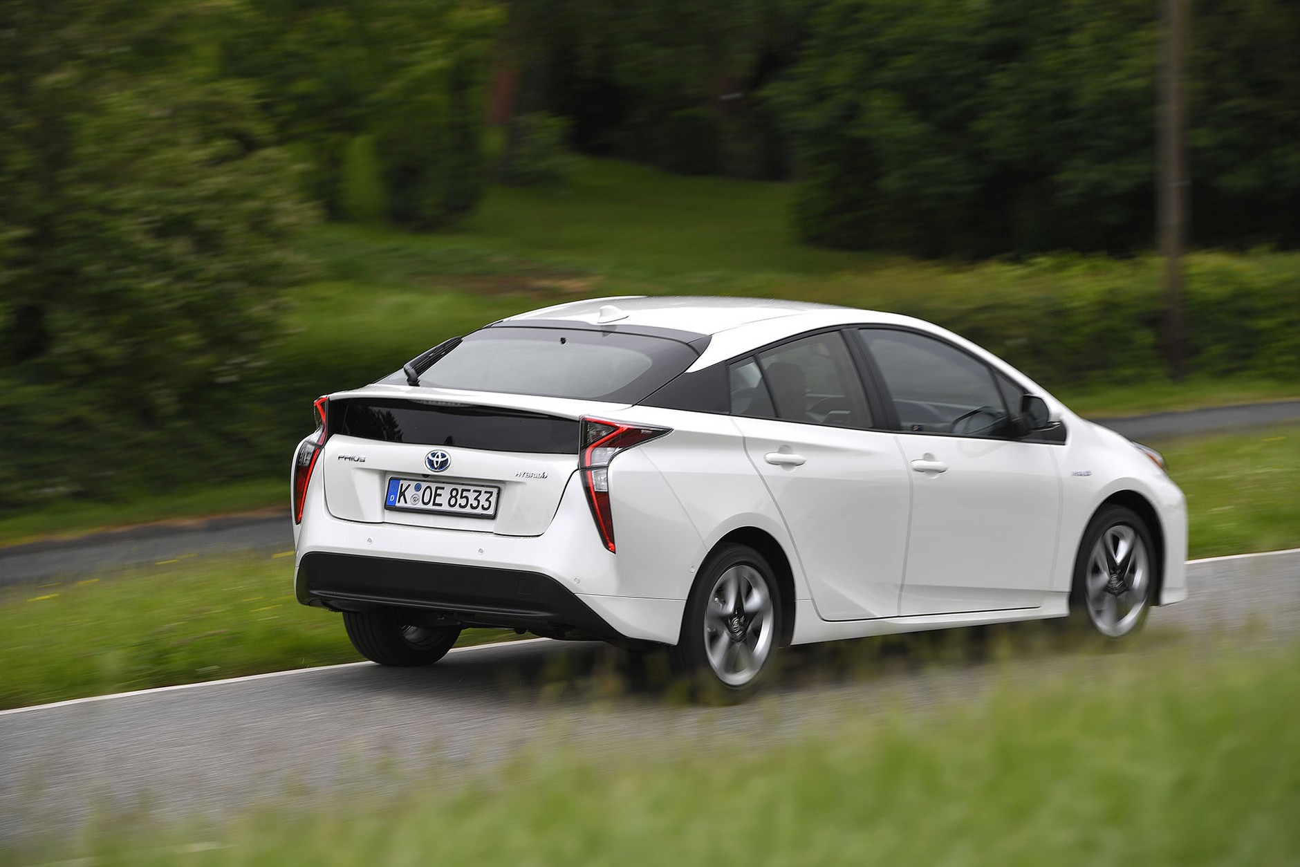 Używana Toyota Prius - ten samochód zaskakuje bezawaryjnością
