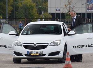 Minister środowiska uczy się jeździć ekologicznie