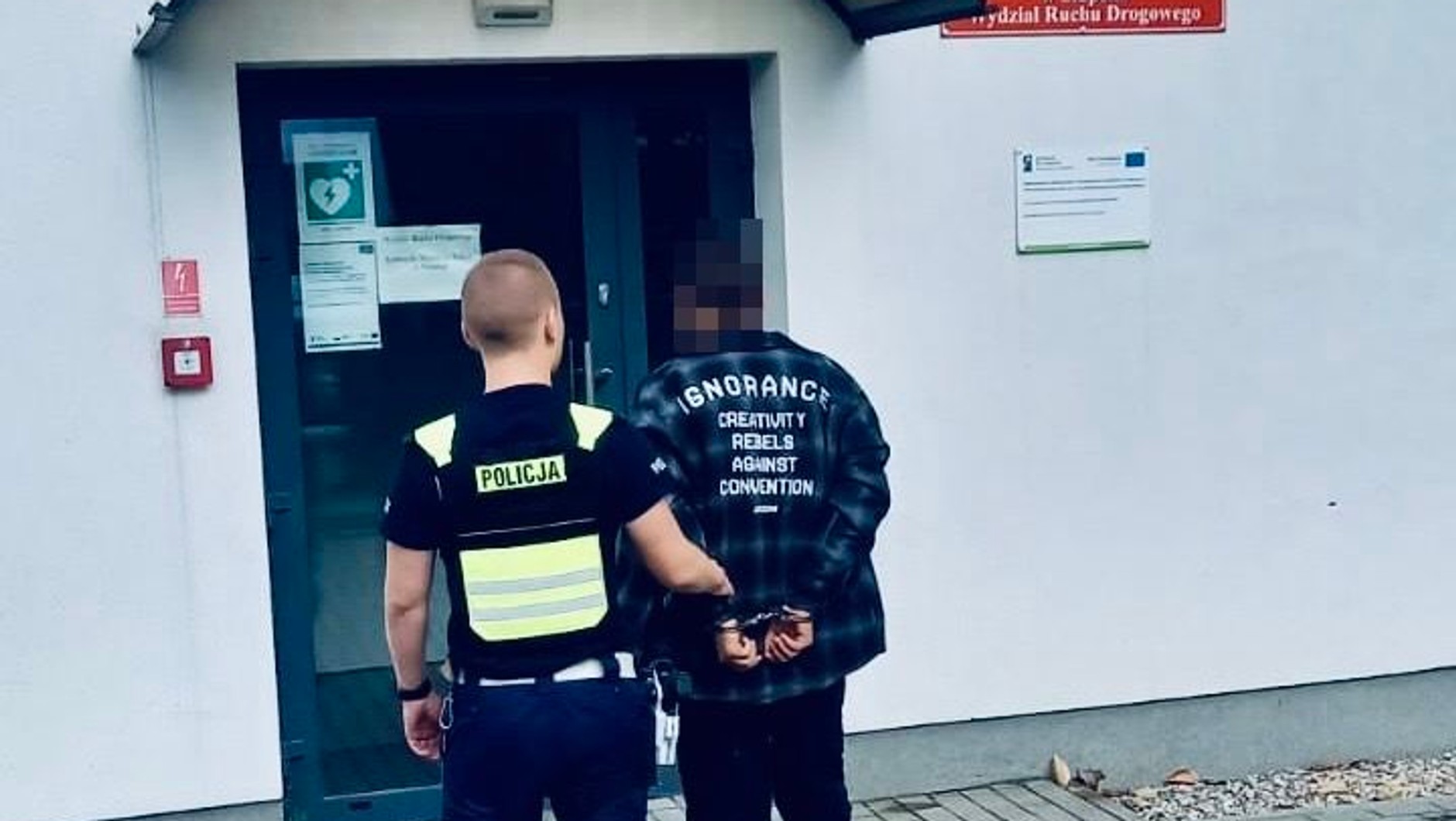 Kierowca spędził dzień i noc w izbie zatrzymań