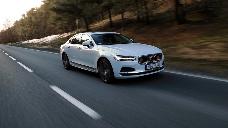 Volvo S90 Recharge T8 AWD