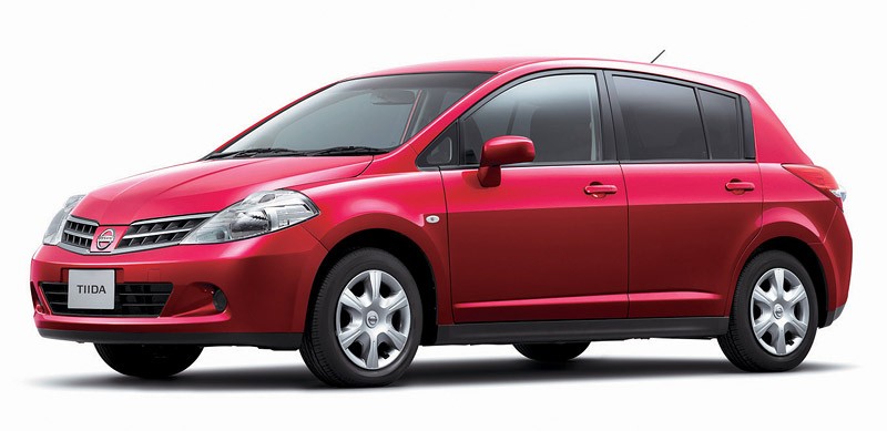 Nissan Tiida – odmłodzony model na rynek japoński