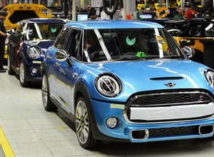BMW przygotowuje się na twardy brexit