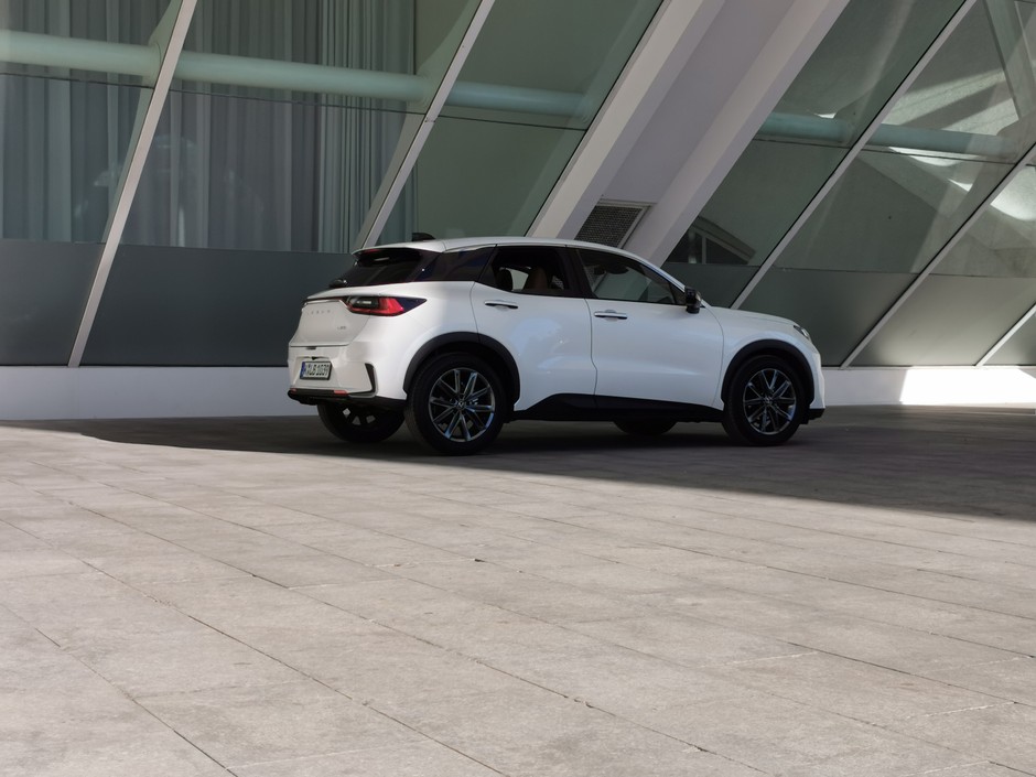 Lexus LBX 2023 – pierwsze jazdy