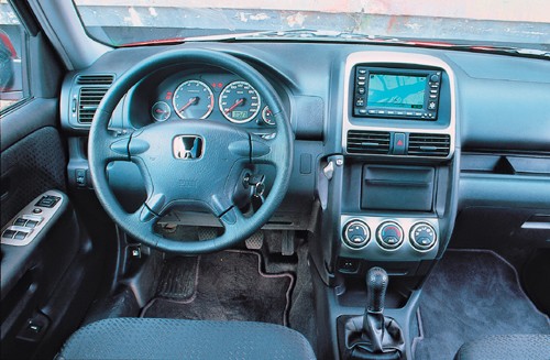 Honda CR-V kontra Nissan X-Trail - Kto zdobędzie szczyt niezawodności?