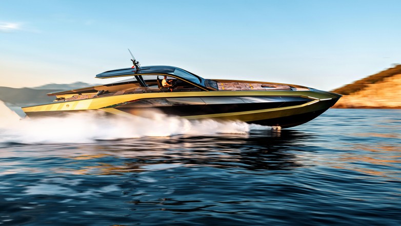 Jacht motorowy Tecnomar for Lamborghini 63, czyli Lamborghini Sian FKP 37 na morzu