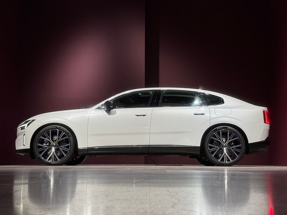 Volvo ES90 2025