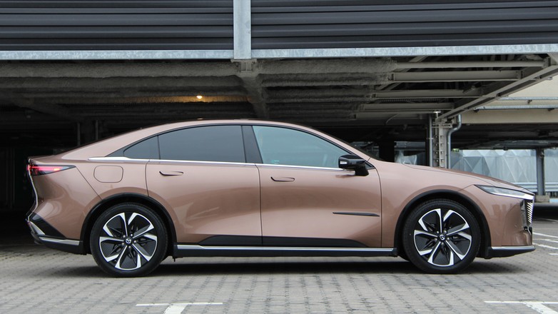 Mazda 6e Takumi Plus