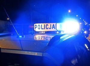 Policjanci w BMW ustawili się do nielegalnego wyścigu. Zaskoczyli uczestników