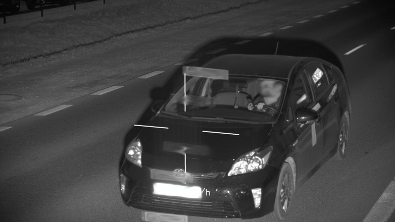 Zdjęcia z nowego fotoradaru TraffiStar SR390 zlokalizowanego w Warszawie