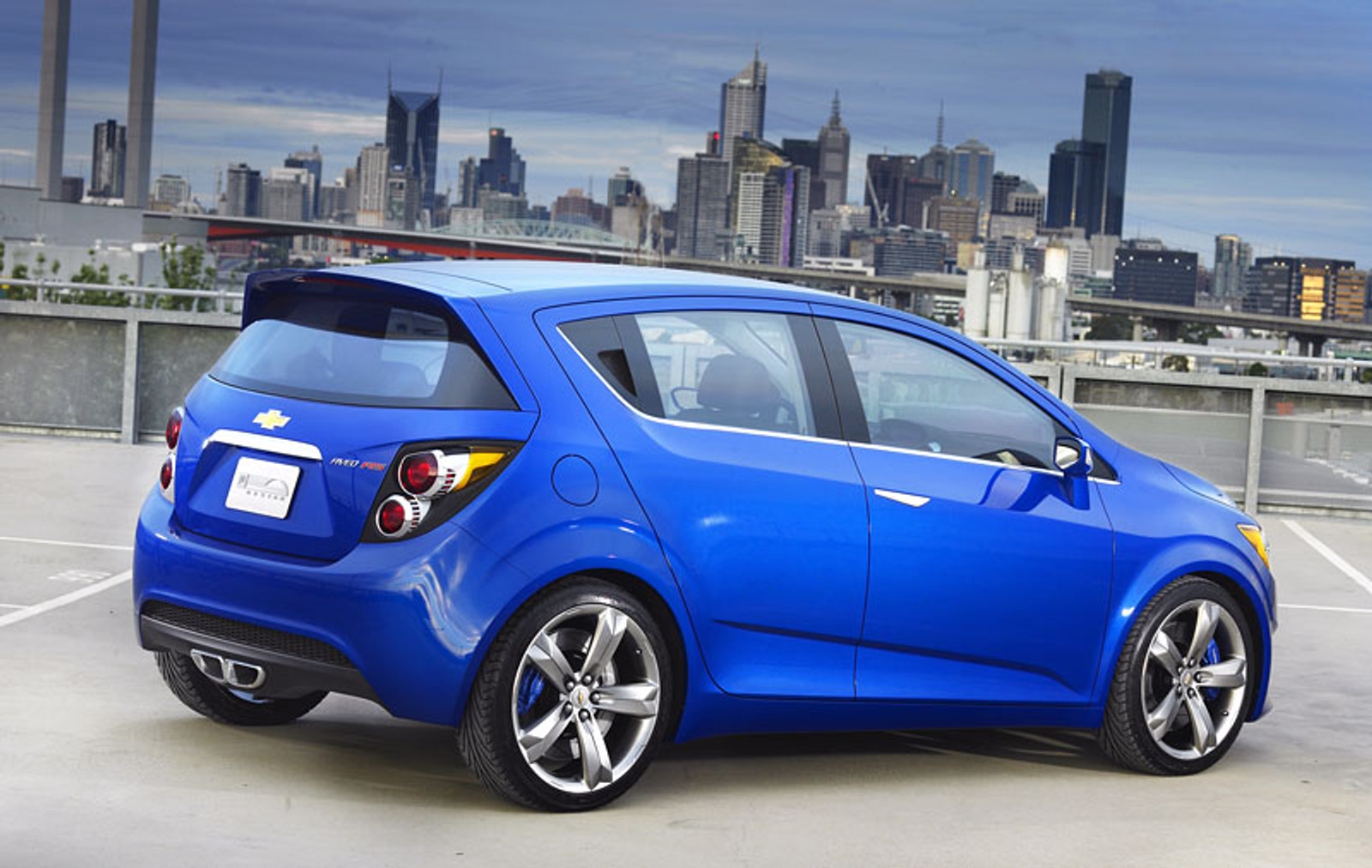 Detroit 2010: Chevrolet Aveo RS - maluch na amerykańskie szosy