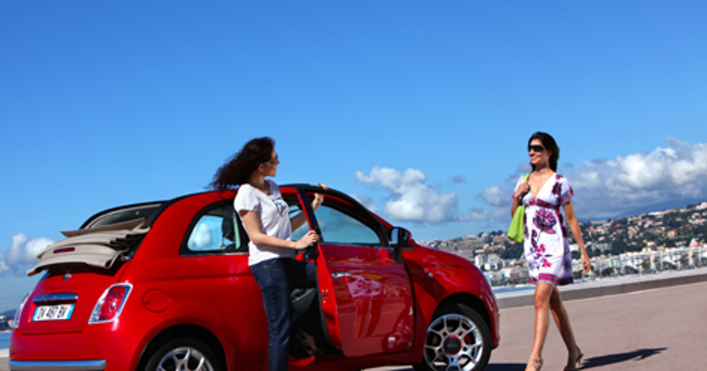Fiat 500C: 500-ka z oknem do nieba