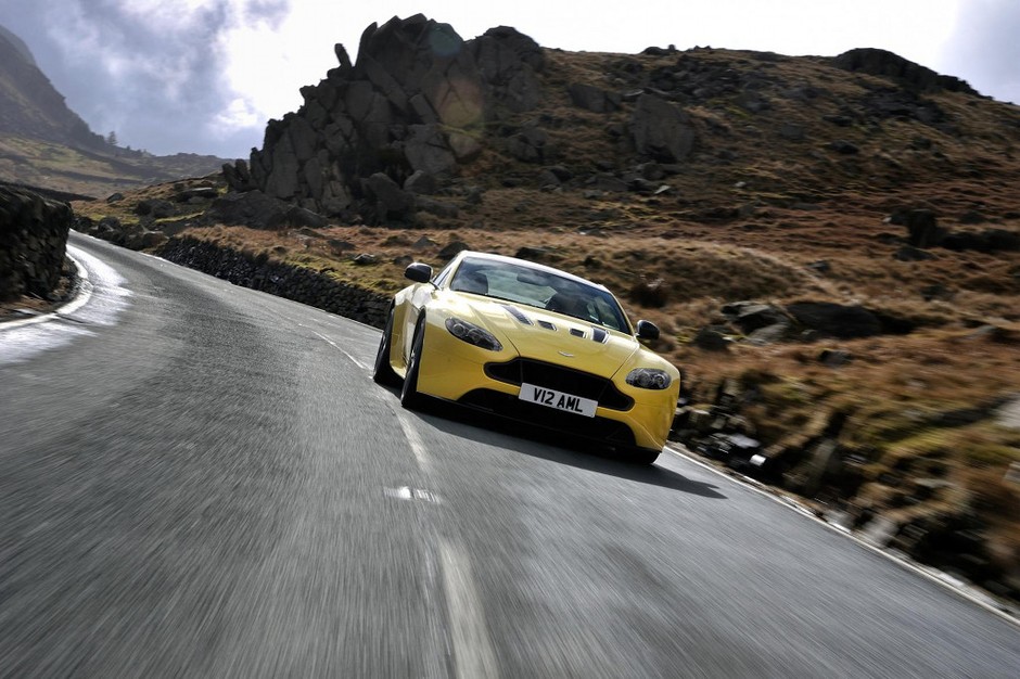 Aston Martin V12 Vantage S