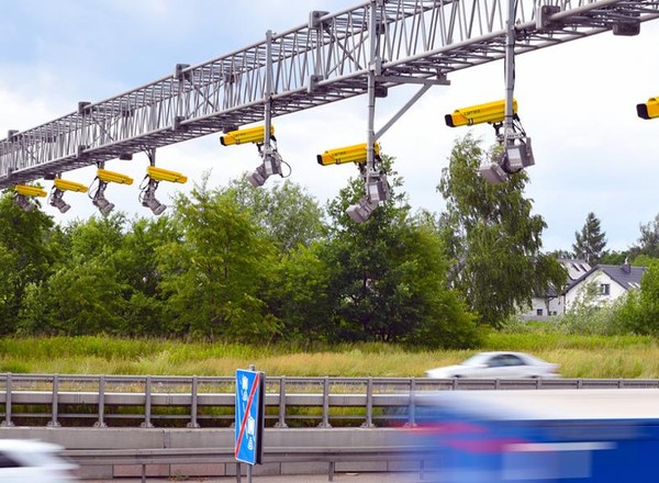 Tutaj kierowcy wpadają jak muchy. Ten odcinkowy pomiar prędkości bije wszelkie rekordy