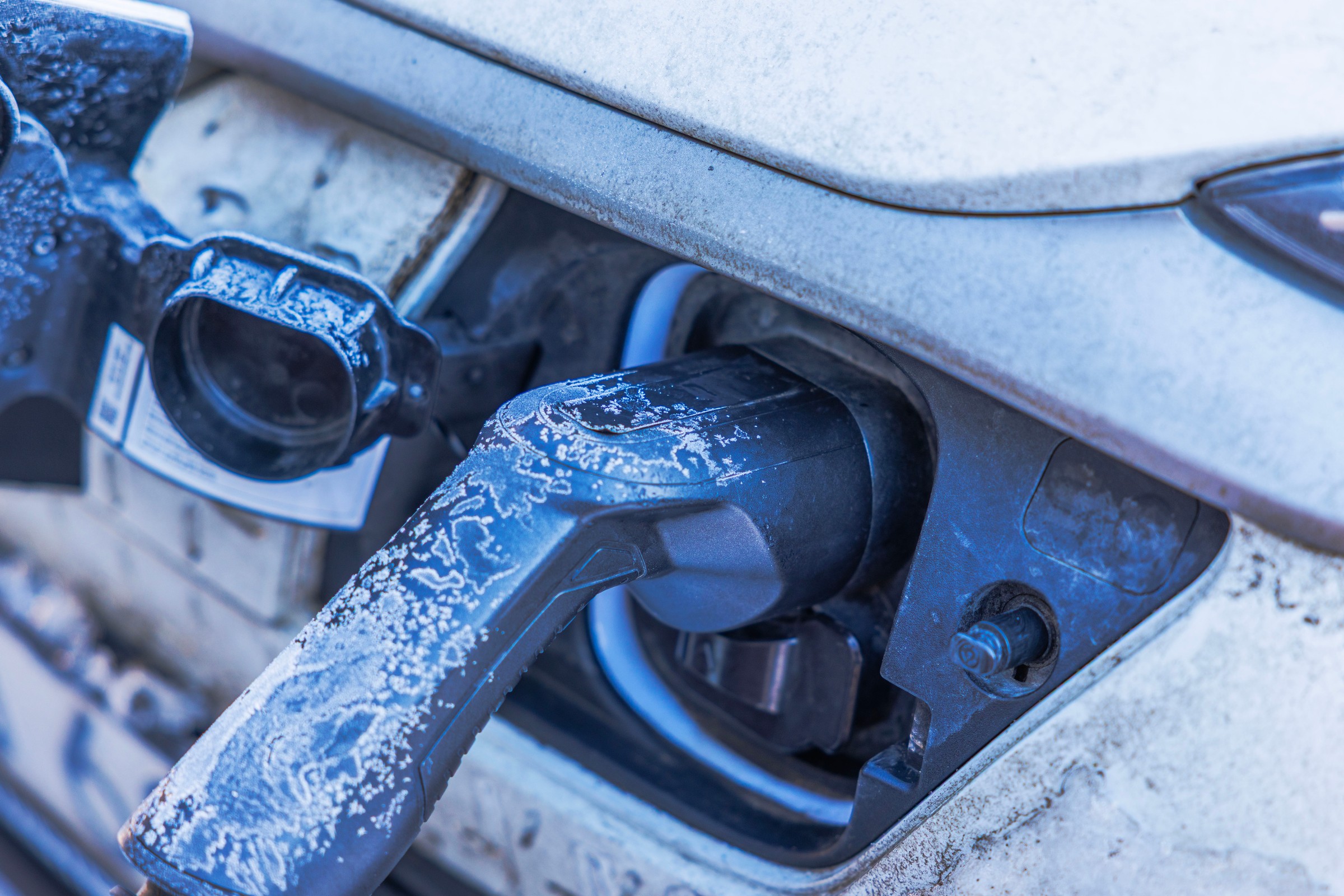 Sprawdzili, jak daleko zajedzie samochód elektryczny przy minus 30 st. C. No cóż...