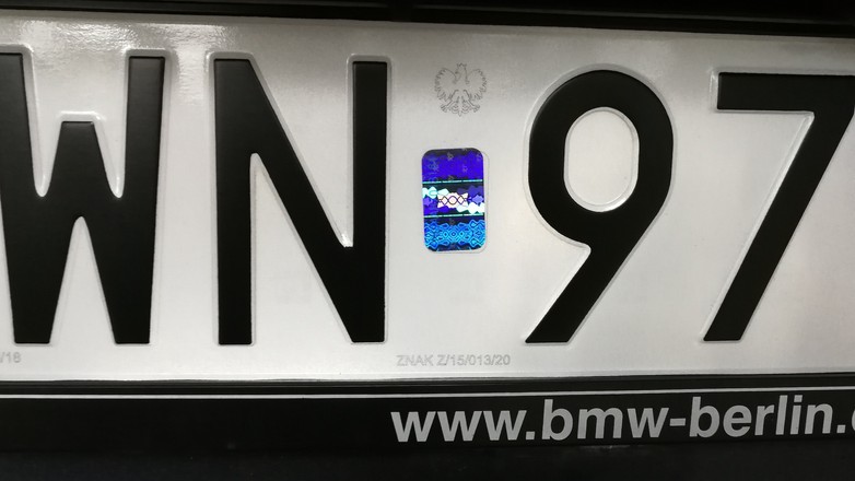 Nowe zabezpieczenia tablic rejestracyjnych