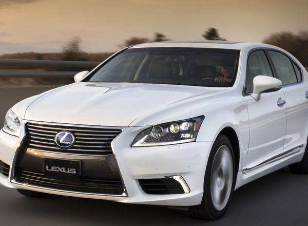 Lexus LS 600h - gwiazda wśród gwiazd!