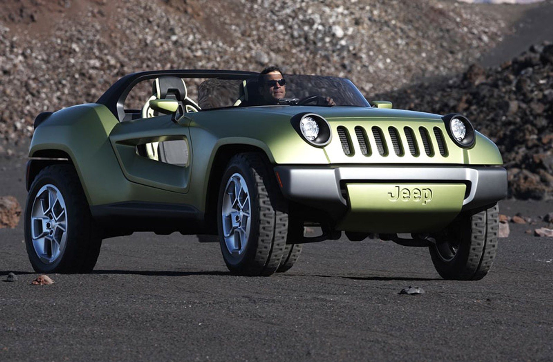 Detroit 2008: Jeep Renegade Concept – minimalistyczny roadster do terenu