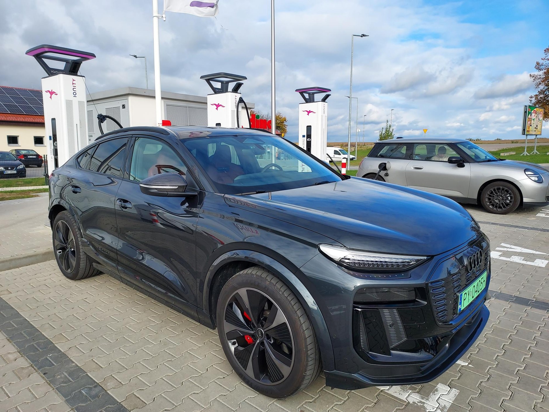 Audi SQ6 Sportback e-tron