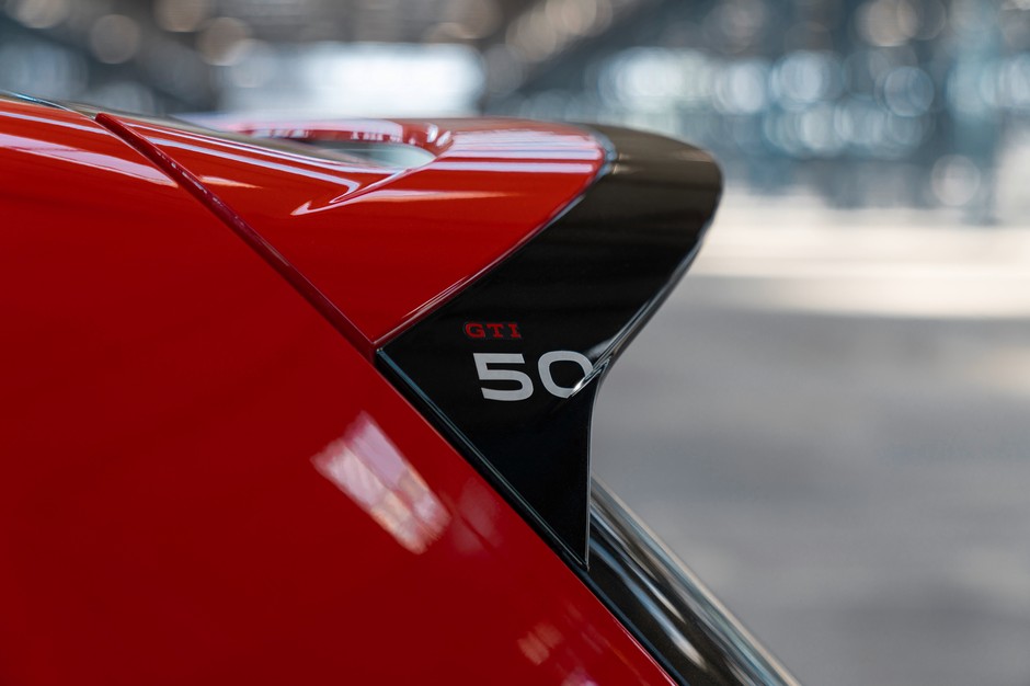 Volkswagen Golf GTI EDITION 50