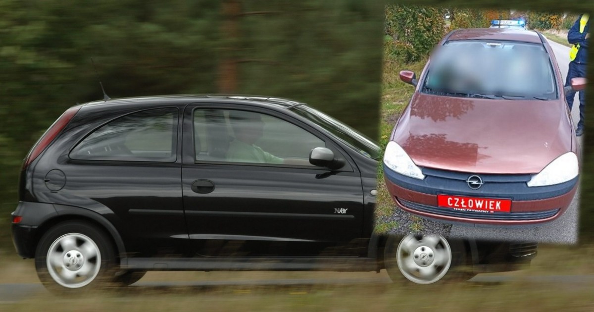 Opel Corsa z nielegalnymi w Polsce tablicami rejestracyjnymi