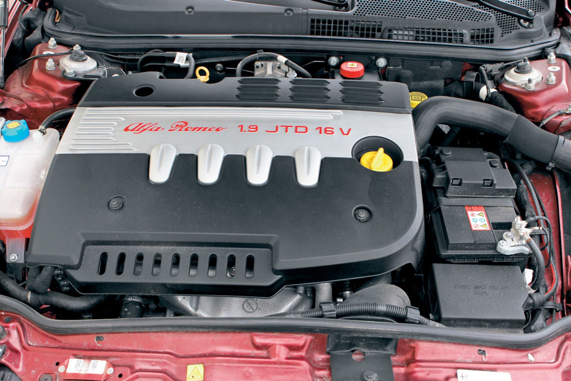 Alfa Romeo GT - kusi nie tylko ceną i wyglądem