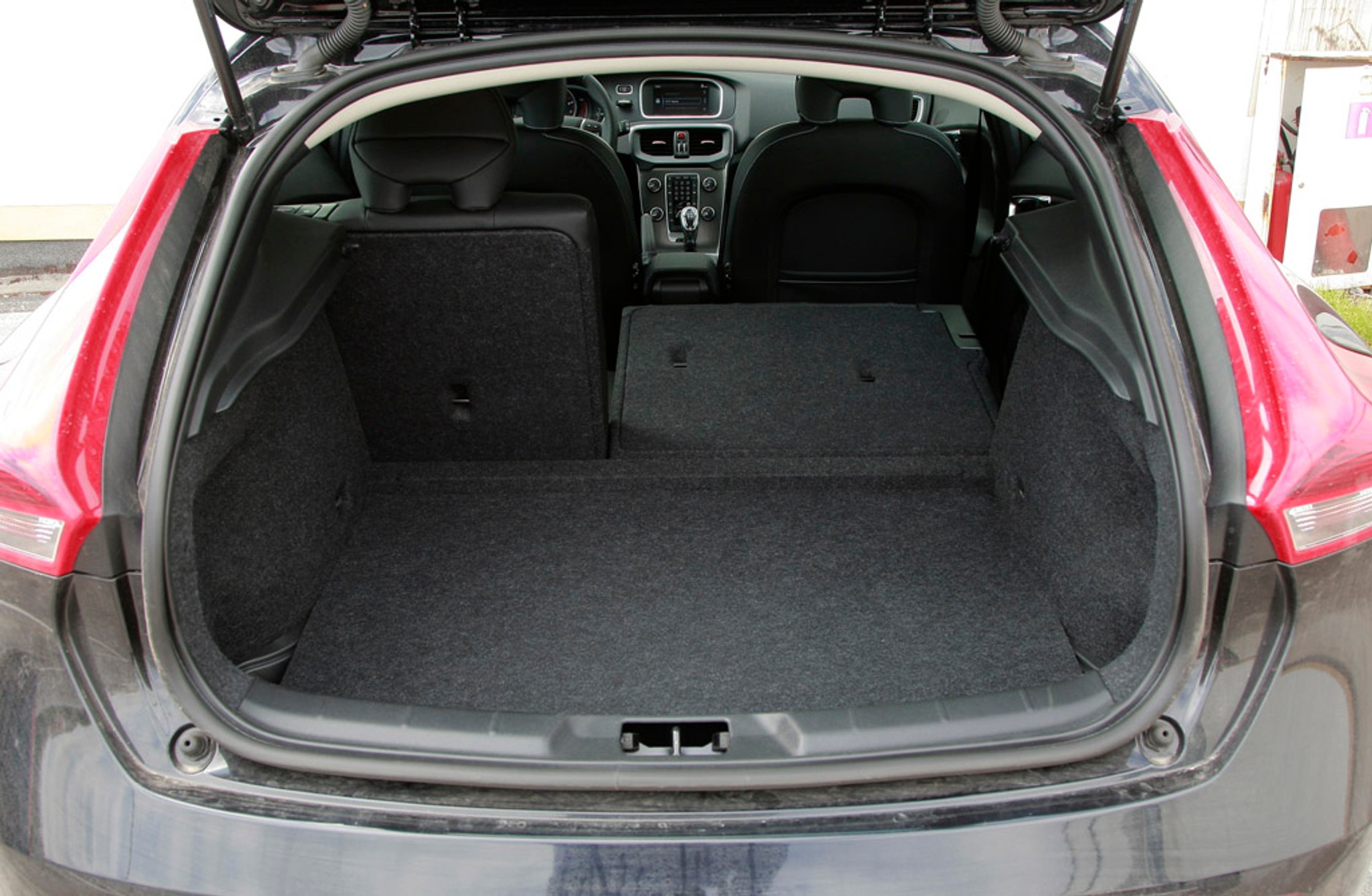 Test Volvo V40 T3: V już nie znaczy kombi