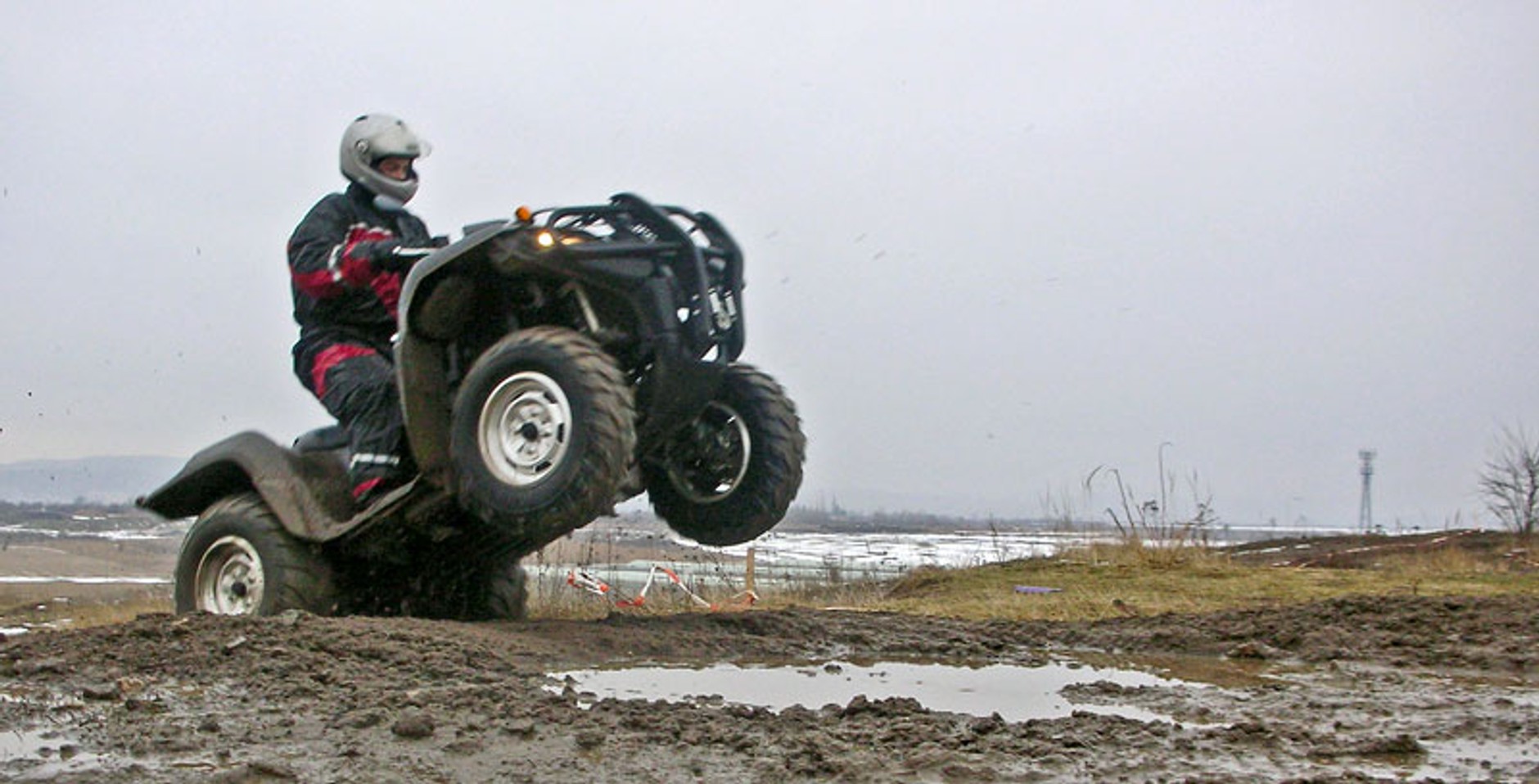 Suzuki Kingquad LTA 750 AXi LE 4x4 – śnieżne szaleństwo