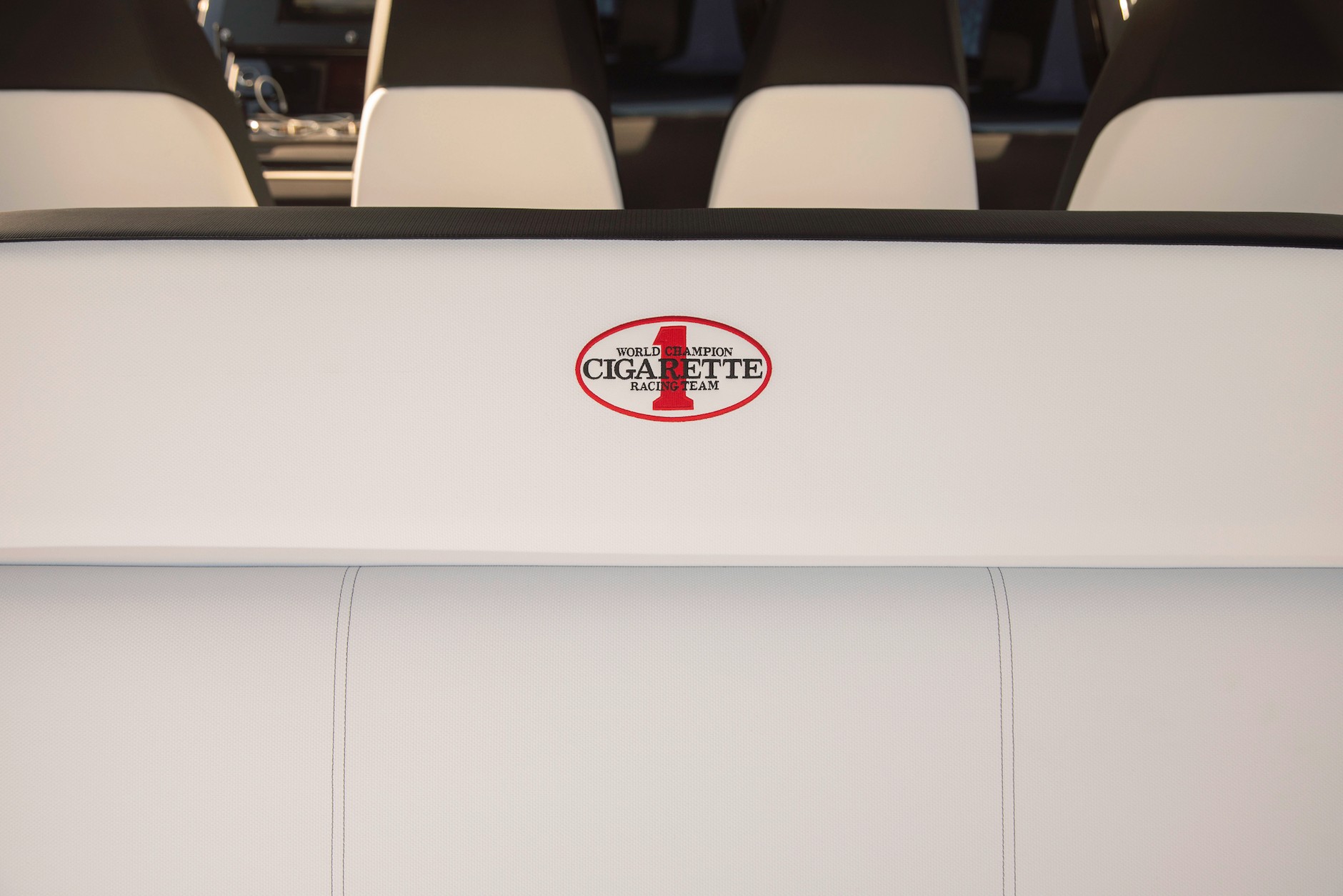 Luksusowa łódź Tirranna AMG Edition i  Mercedes-AMG G63 Cigarette Edition