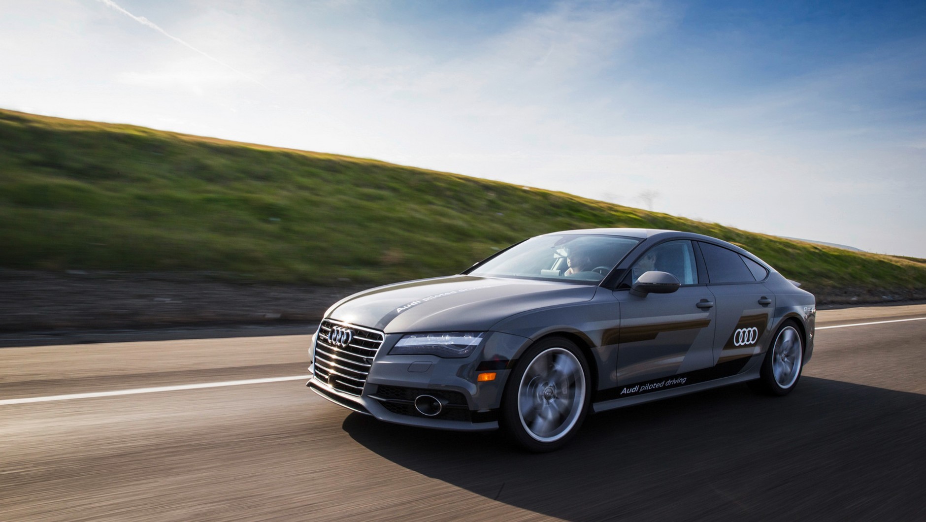 Audi A7 piloted driving concept – prototyp, który na targi CES przyjechał... samodzielnie!