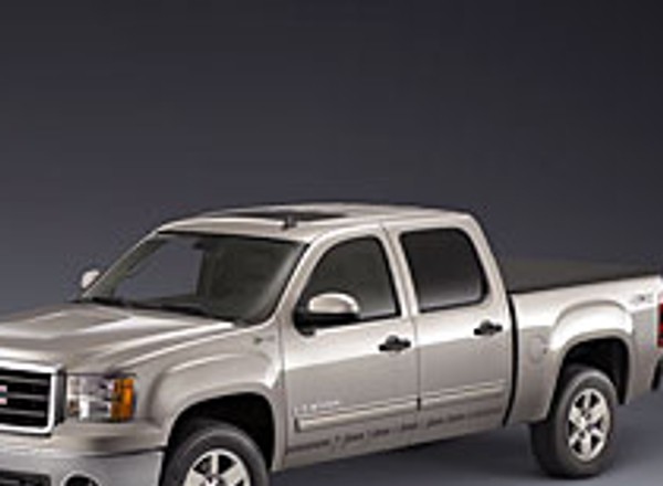 Chicago 2008: GMC Sierra Hybrid – oszczędny full-size pickup dla USA