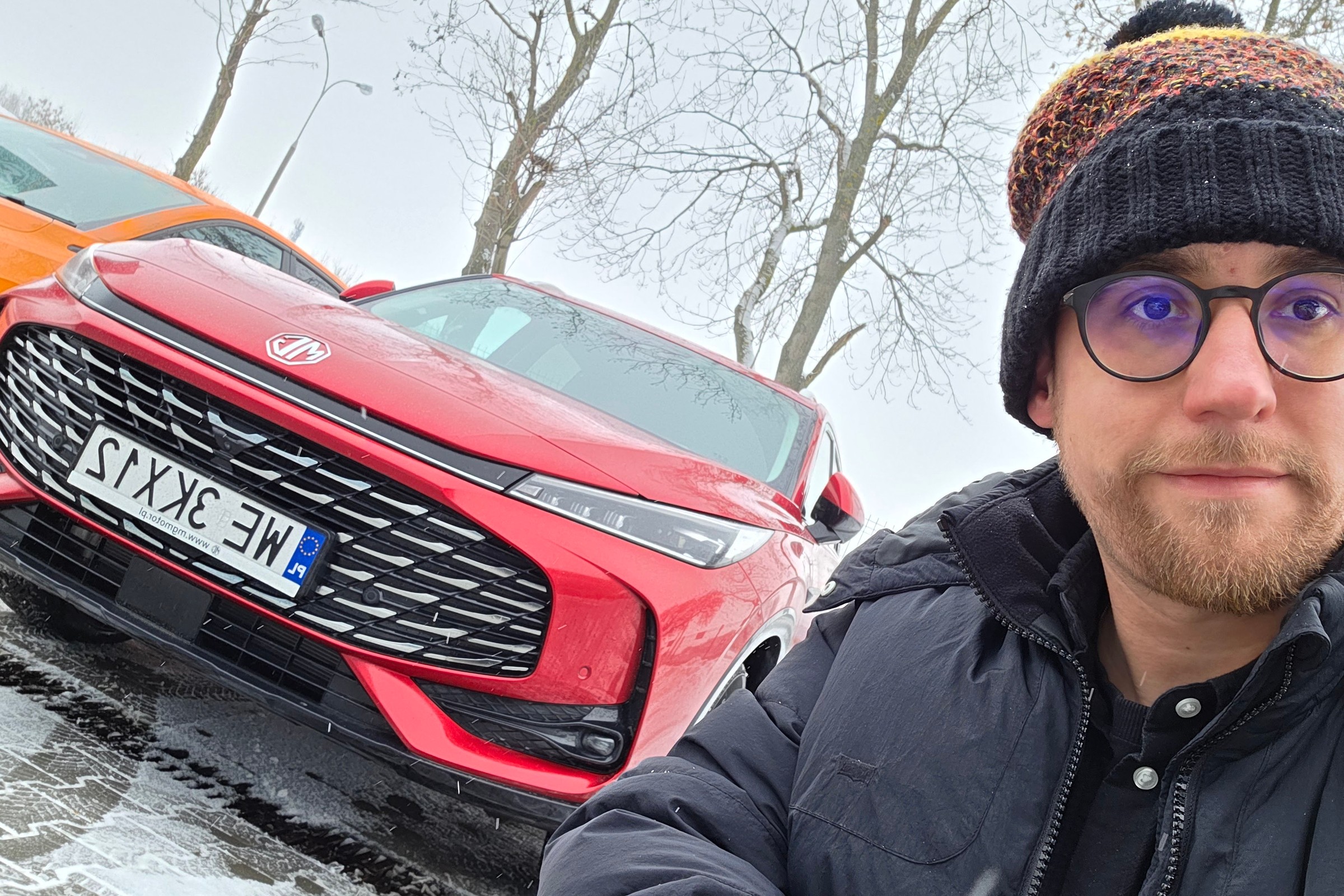 Jeździłem MG HS PHEV. Zaczęło się źle, ale z czasem… ma zalety, których się nie spodziewałem