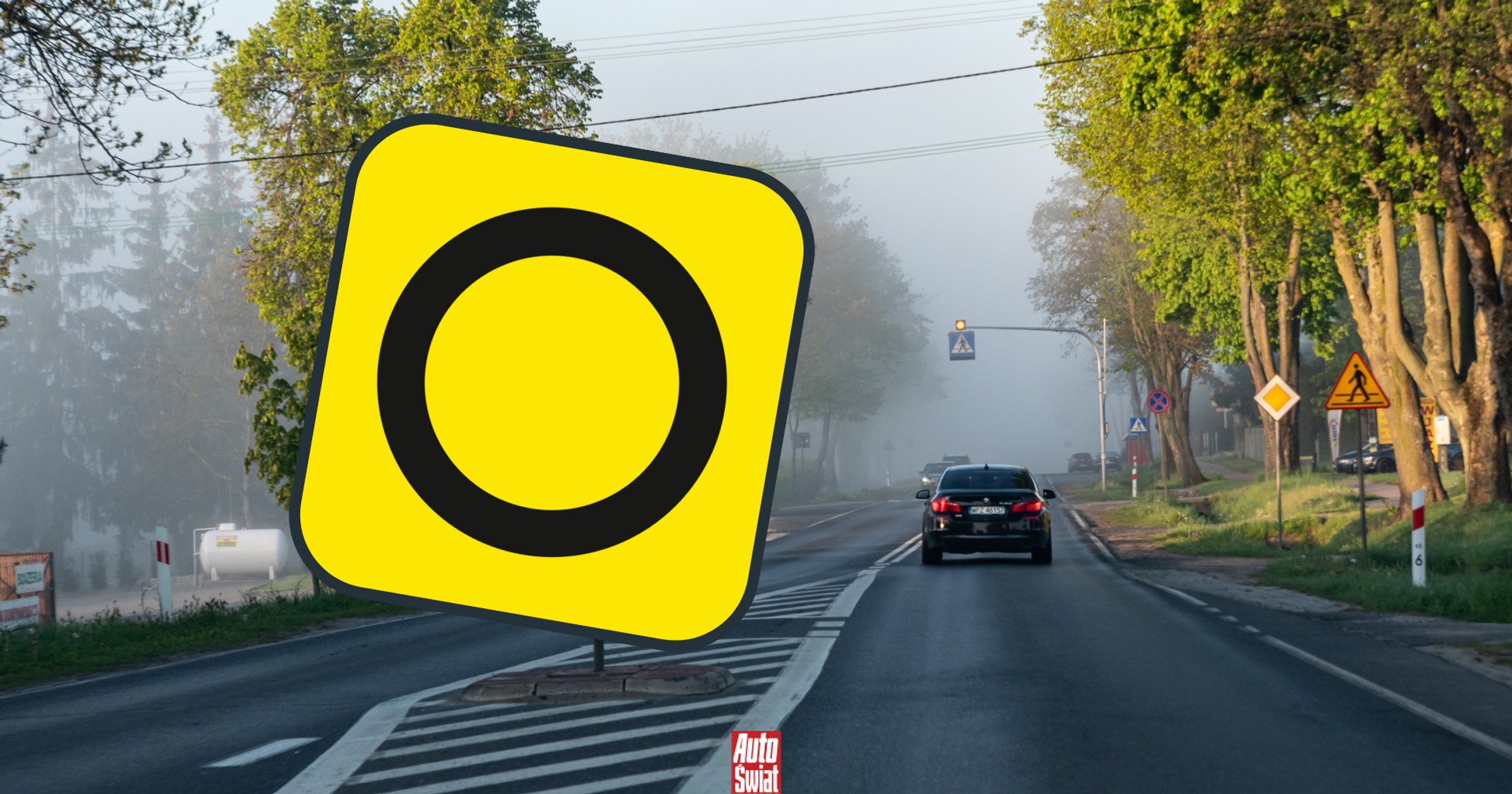 Tajemniczy znak na europejskich drogach. Co oznacza kwadrat z czarnym kółkiem?