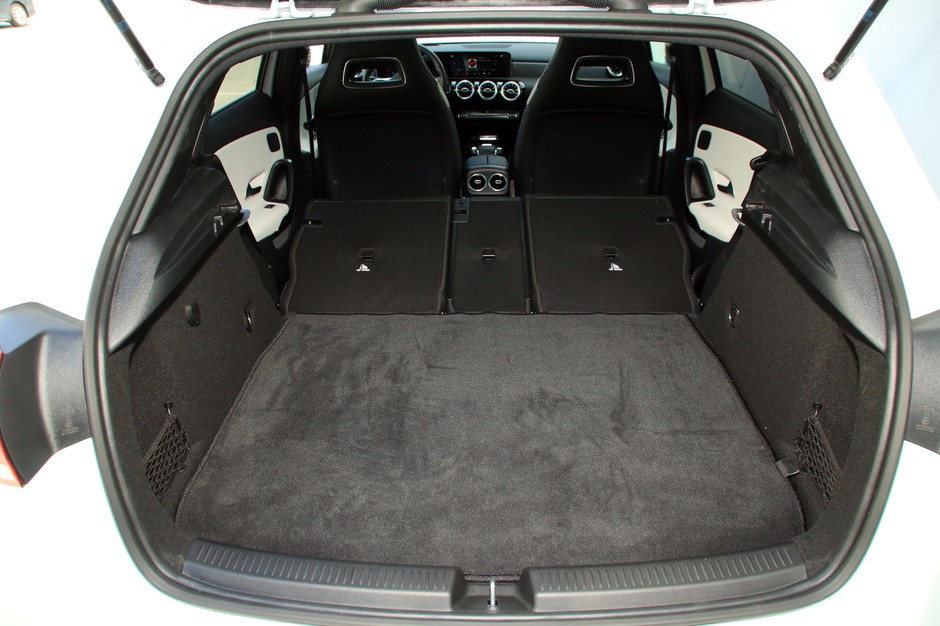 Mercedes A 250 e