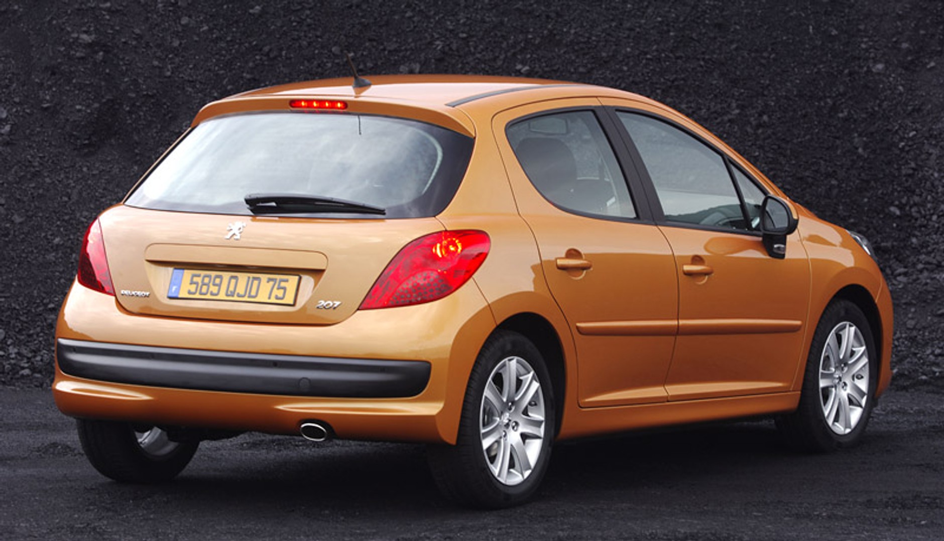 Sprzedaż w Europie 2008: Peugeot liderem w klasie małych samochodów